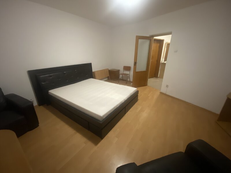 Aviatiei, zona Hotel Crystal Palace